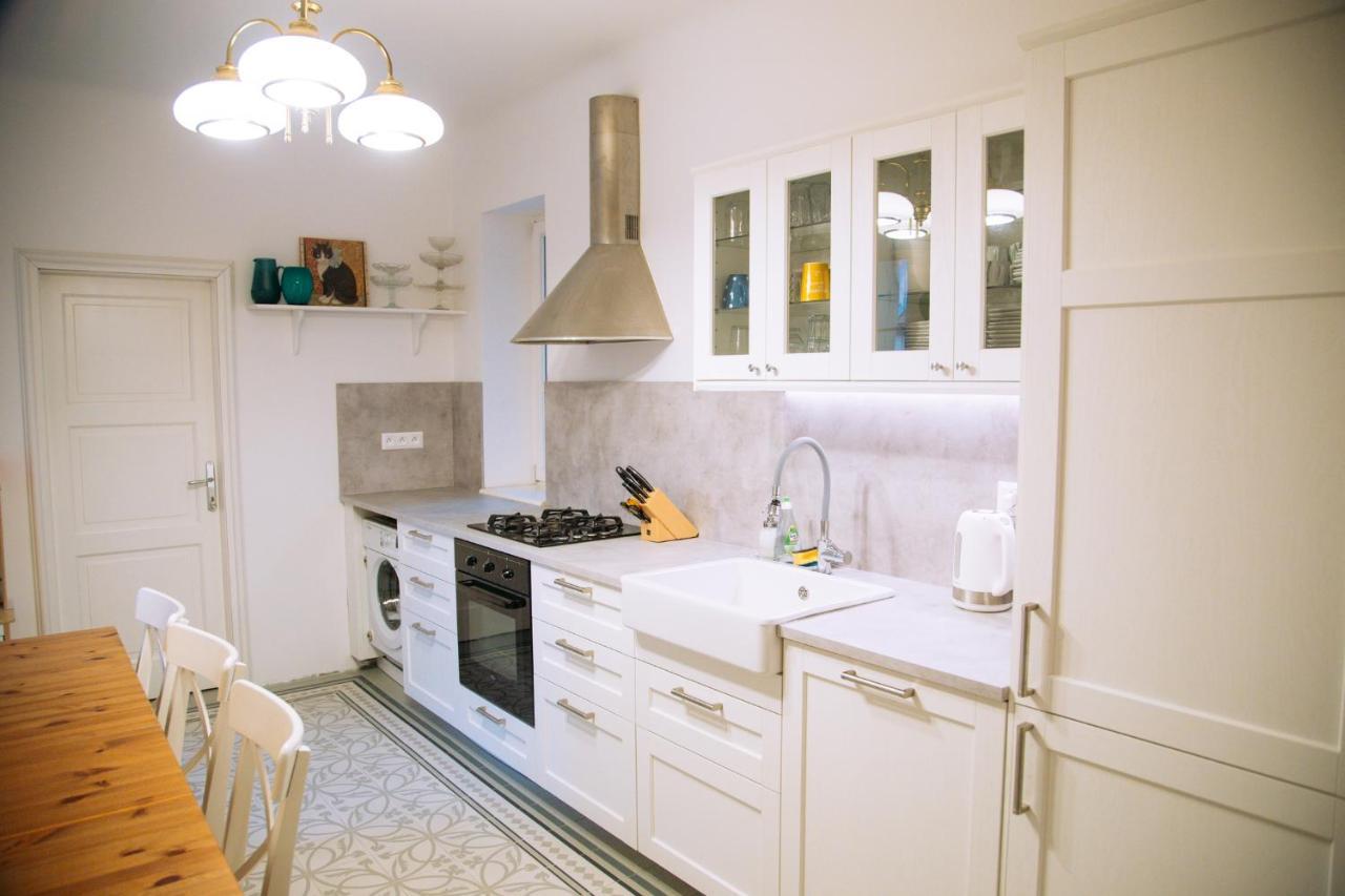 Velky 3-Izbovy Apartman Bratislava-Stare Mesto Eksteriør billede