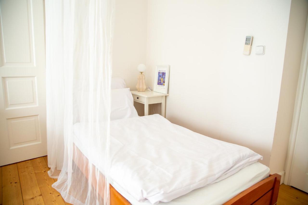 Velky 3-Izbovy Apartman Bratislava-Stare Mesto Eksteriør billede